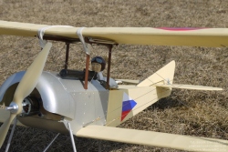 Figurka pilota z szalikiem